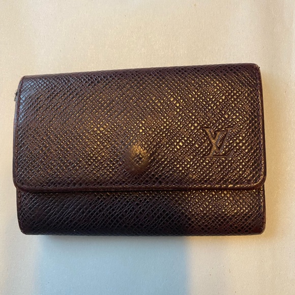 Louis Vuitton Handbags - LV key holder dark brown/ maroon taiga leather!  GUC. Some minor wear. Pictures